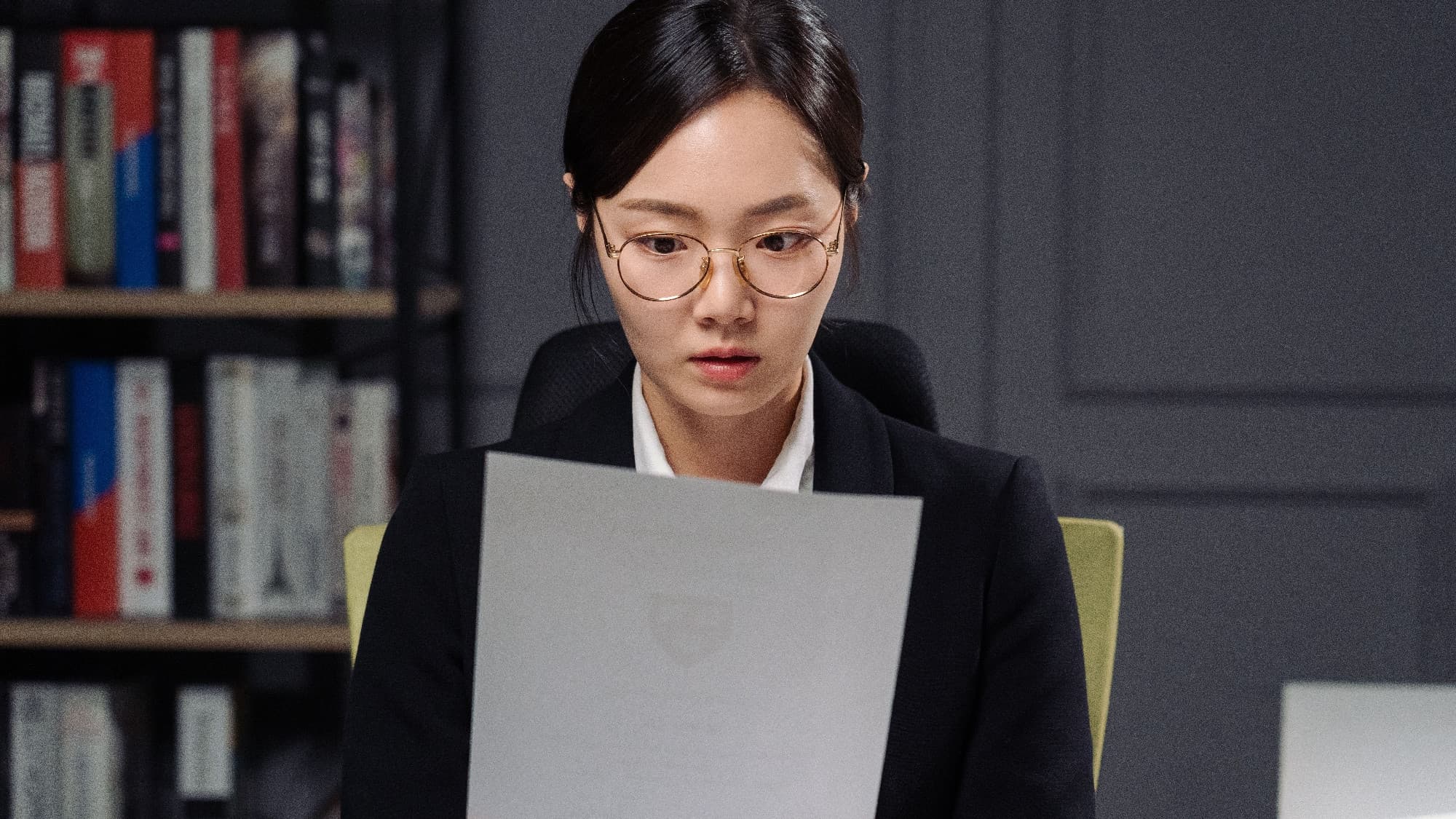 계약직만 9번 한 여자