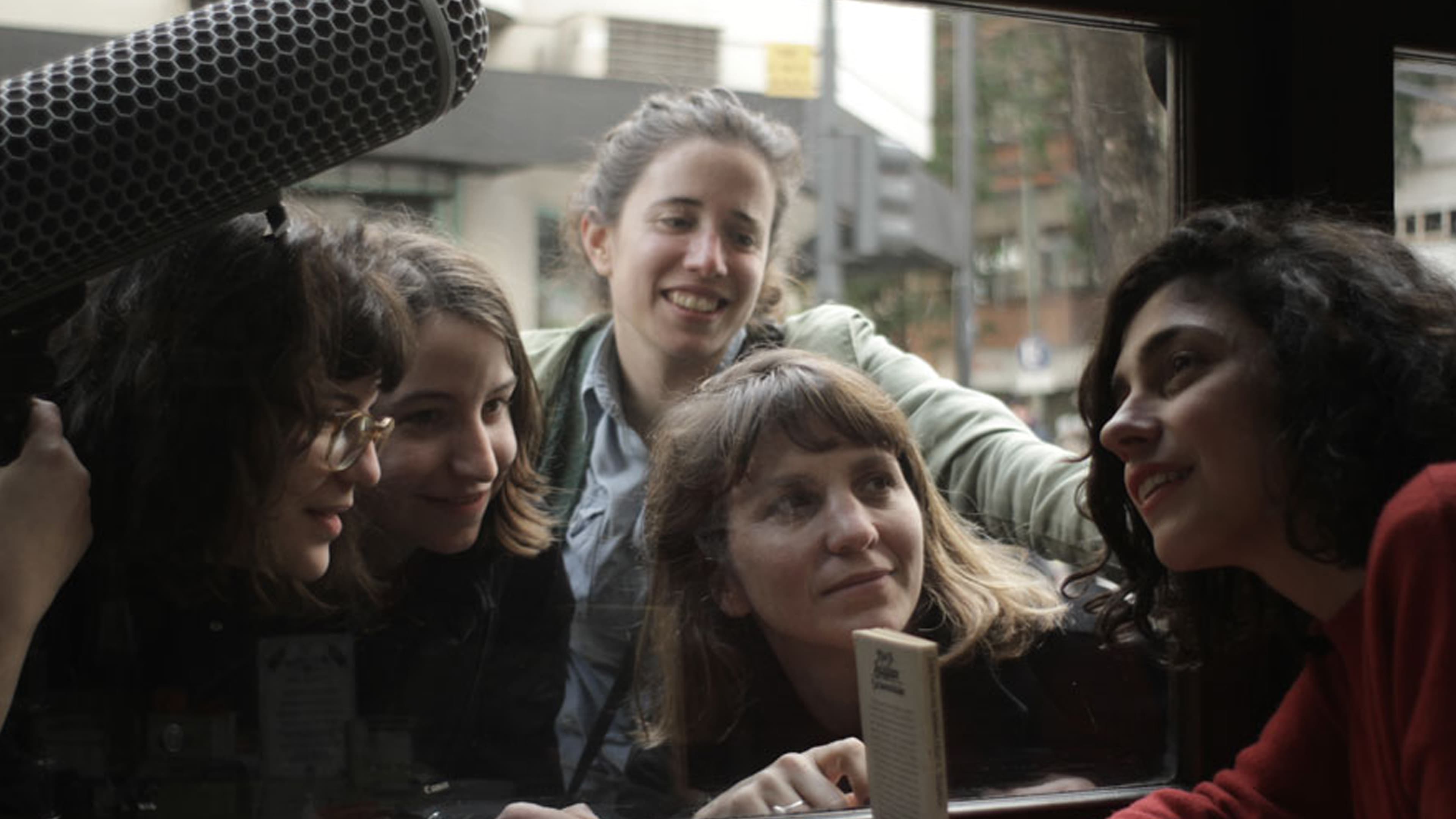 Las poetas visitan a Juana Bignozzi