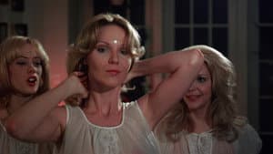 Confessions of a Young American Housewife — foto 2