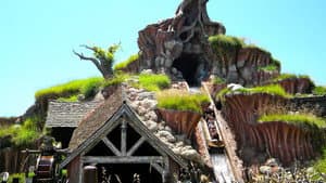Ernest Goes to Splash Mountain — foto 2