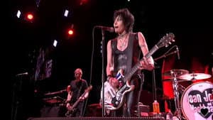 Joan Jett & The Blackhearts LIVE - Chicago, IL 2015 — foto 4