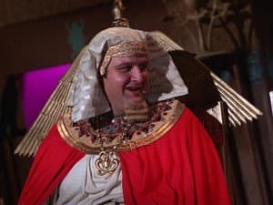 El Rey Tut da un golpe