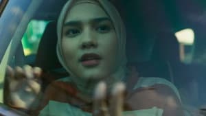 Ipar Adalah Maut — foto 3
