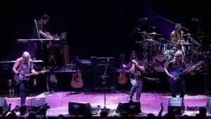 Flying Colors : Second Flight - Live at The Z7 — foto 3