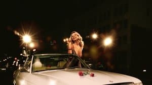 MaXXXine — foto 1