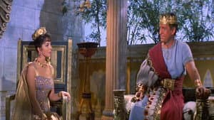 Esther and the King — foto 1